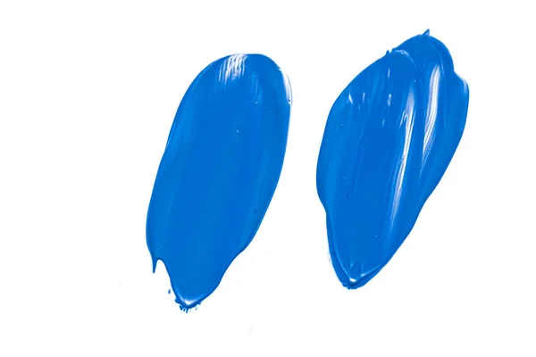 Kobalt niebieski piękno kosmetyczny tekstury izolowane na białym tle, rozmazany makijaż rozmaz lub kosmetyki produkt smuga, pociągnięcia pędzla farby — Zdjęcie stockowe