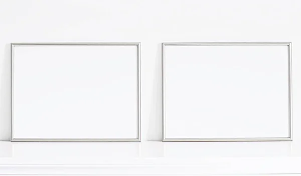 Silverram på vita möbler, lyxig inredning och design för mockup, affischtryck och tryckbar konst, webbshop showcase — Stockfoto