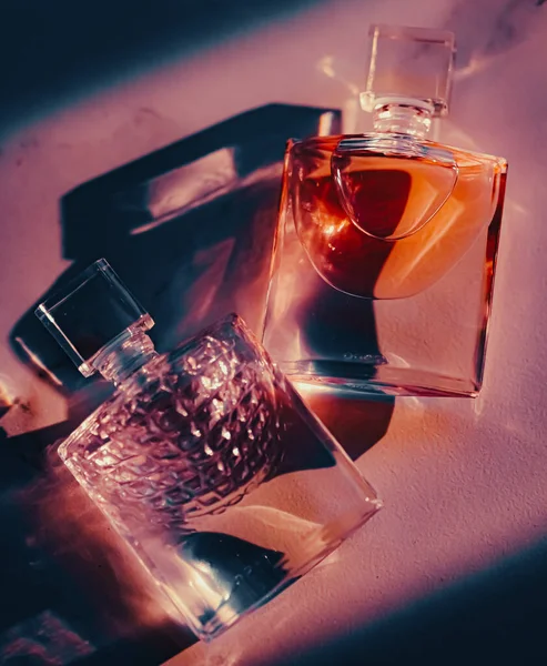 高級香水瓶、美しさと化粧品 — ストック写真