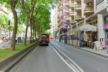 Tarragona, İspanya - 10 Ağustos 2018 - Tarragona İspanya 'nın kuzeydoğusunda, Akdeniz kıyısında, Costa Daurada' da bulunan bir liman şehridir..