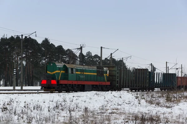 Poderoso comboio de carga — Fotografia de Stock