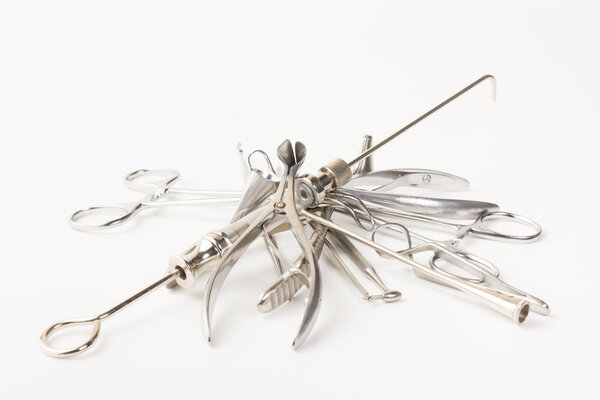 медицинские инструменты, изолированные на белом фоне
