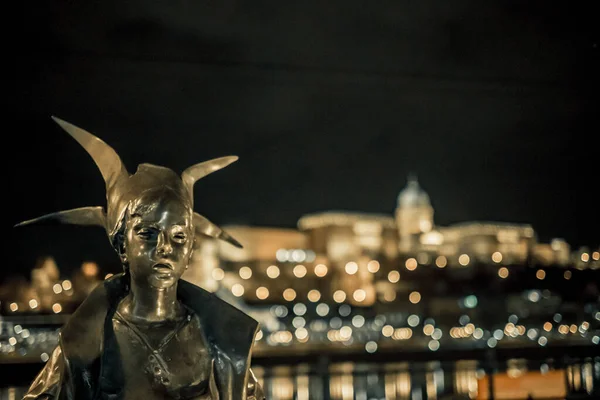 Little Princess Kiskiralyany Statue in Budapest, Hungary — Stock Photo, Image