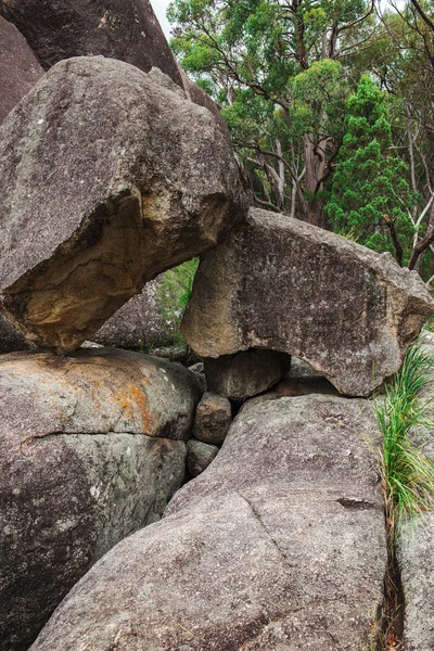 Riacho subterrâneo no Parque Nacional Girraween — Fotografia de Stock