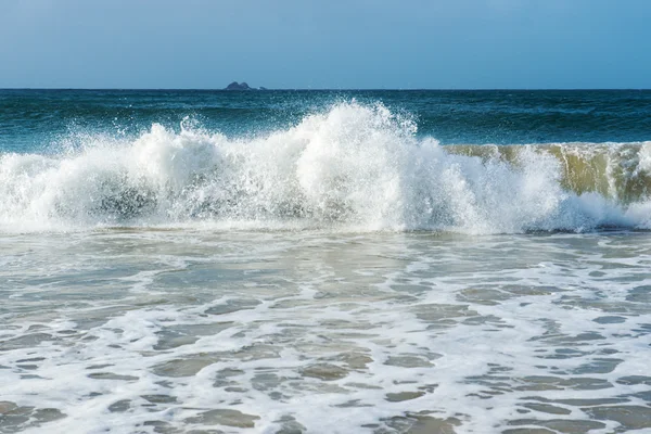 Byron plaży fale — Zdjęcie stockowe
