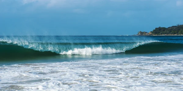 Byron plaj dalgalar — Stok fotoğraf