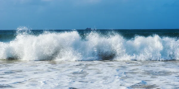 Byron plaży fale — Zdjęcie stockowe