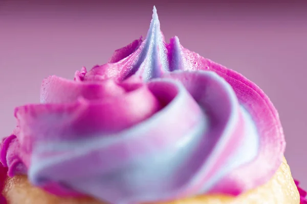 Rainbow Icing Vanilla Cupcake Sweet Food Background — Stock Photo, Image
