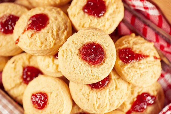 Köstliche Frisch Gebackene Marmelade Tropfen Kekse Lebensmittel Hintergrund — Stockfoto