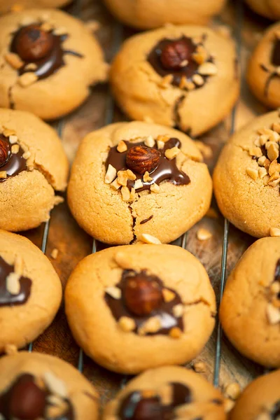 Galletas Nuez Chocolate Recién Horneado Fondo Comida — Foto de Stock