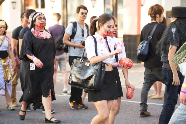 Brisbane, Queensland, Australia - October 5th 2014: Annual brain foundation zombie walk October 5th, 2014 in West end, Brisbane, Australia. — Stock Photo, Image