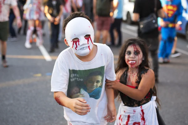 Brisbane, Queensland, Australia - October 5th 2014: Annual brain foundation zombie walk October 5th, 2014 in West end, Brisbane, Australia. — Stock Photo, Image