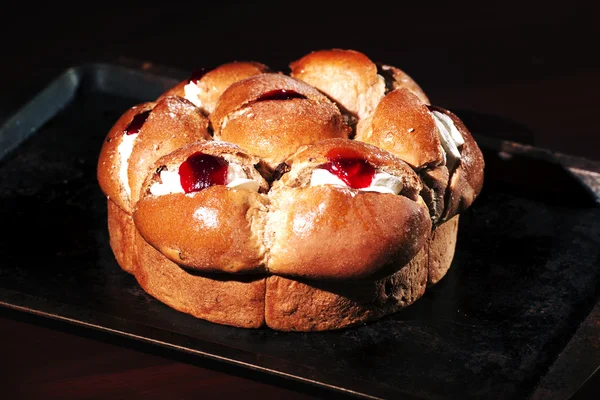 Raspberry jam and cream pastry — Stock Photo, Image