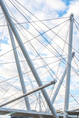 Brisbane, Avustralya - 23 Haziran 2015, Salı: Kurilpa köprü görünümü ve Brisbane şehir Southbank üzerinden gündüz Salı 23 Haziran 2015 tarihinde.