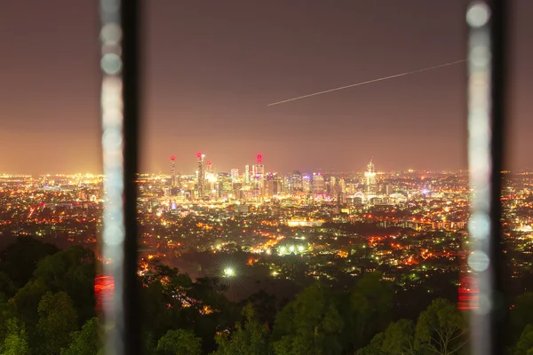 Pohled na město Brisbane od Mount lyska tha — Stock fotografie