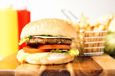 Klasik Hamburger peyniri ile