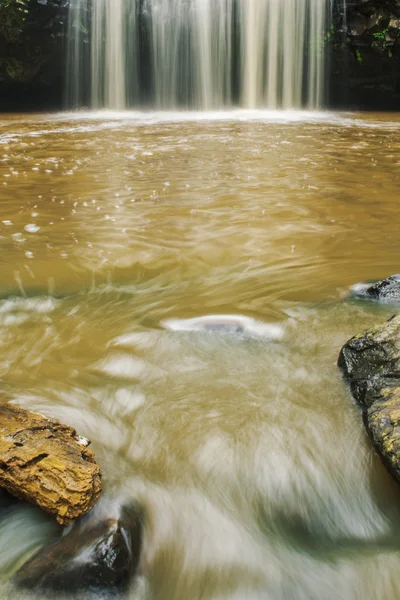 Labbro labbro cascate in Beechmont — Foto Stock