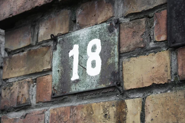 ev numarası 18