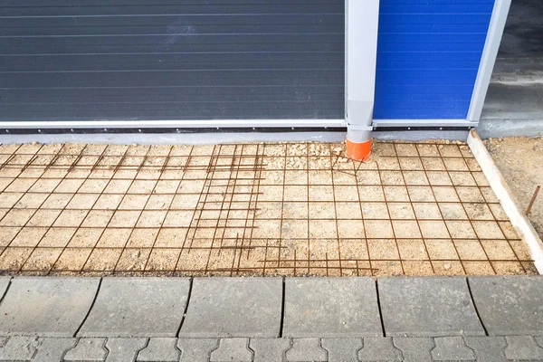 Reinforcing mesh for sidewalk
