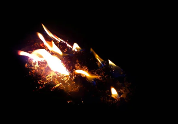 Des Flammes Feu Dans Nuit Noire Image Fond Abstraite — Photo