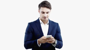 Akıllı telefon kullanan iş adamı beyazda izole edildi 