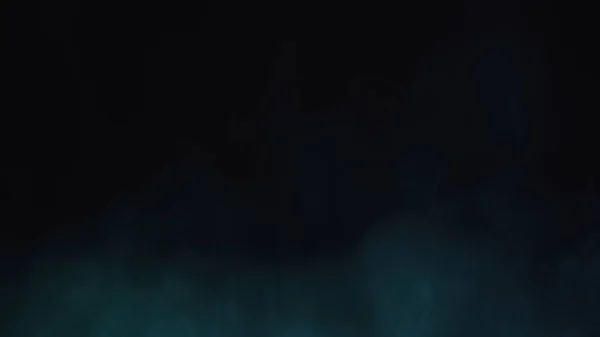 Koyu arkaplanda kopya alanı ile mavi toz sıçrıyor