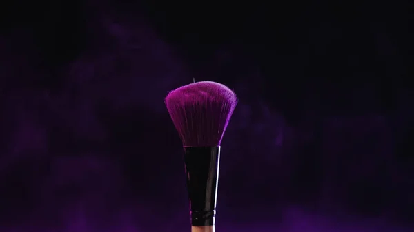 Cosmetic Brush Purple Holi Powder Dust Black Background — Stock Photo, Image