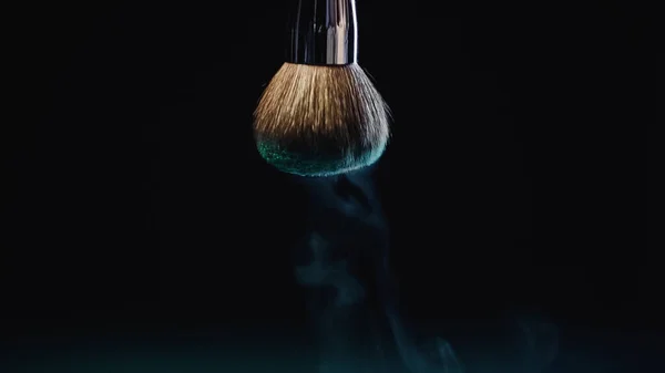 Blue Dust Falling Soft Cosmetic Brush Black — Stock Photo, Image