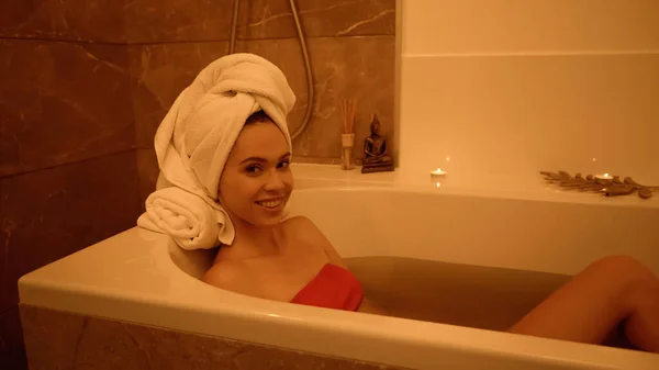 Young Cheerful Woman Bathtub Water Wellness Center — Stock Photo, Image