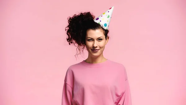 Brunette Woman Wavy Hair Wearing Party Cap Isolated Pink — Stock Photo, Image