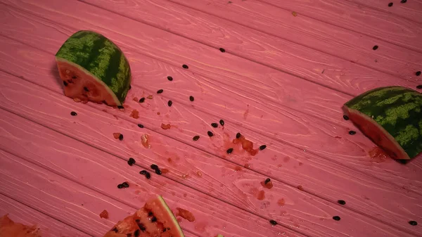 Vue de dessus de pastèque concassée près des graines sur la surface rose — Photo de stock