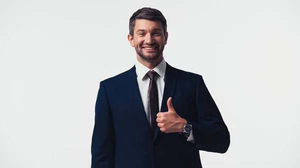 Gerente sorrindo no desgaste formal mostrando como gesto na câmera isolada no branco — Fotografia de Stock