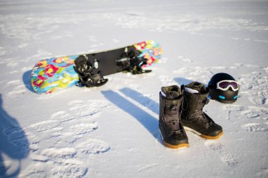 Dışarıdaki Snowboard Ekipmanları
