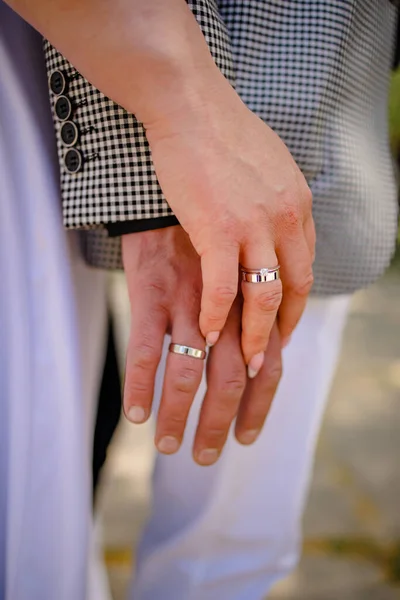 Hands Newly Married Couple Wedding Rings — Stock Photo, Image