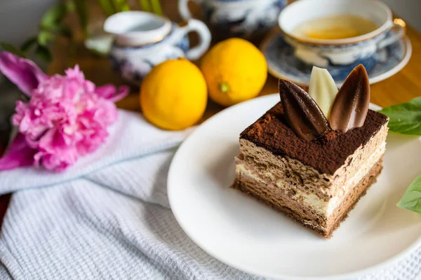 초콜릿 케이크 디저트 레몬이 — 스톡 사진