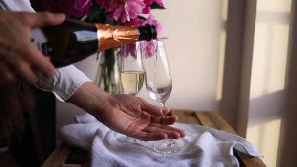 Man Waiter Opens Bottle Champagne Pours Glass — Stock Video