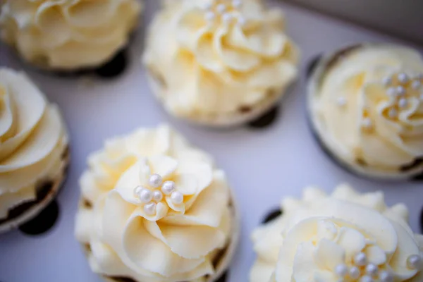 Milky Cream Cupcake Birthday Sweet Bakery Yummy Dessert Gift Box — Stock Photo, Image