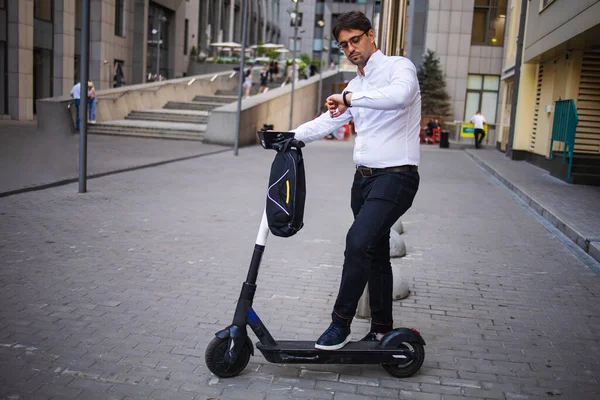 Young Serious Businessman Standing Electric Scooter City — Stock Photo, Image