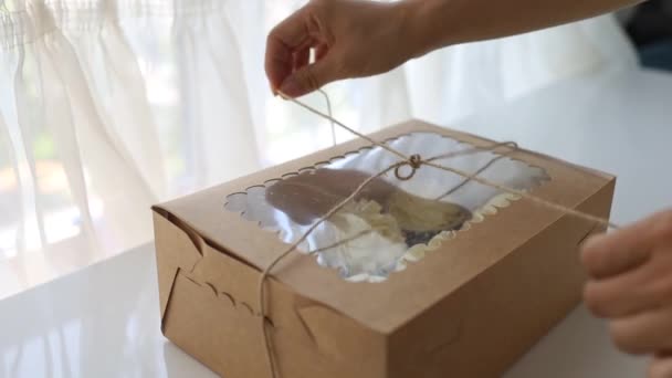 Delicious Cupcakes Gift Romantic Date Pastries Cream Sweet Set — Video Stock