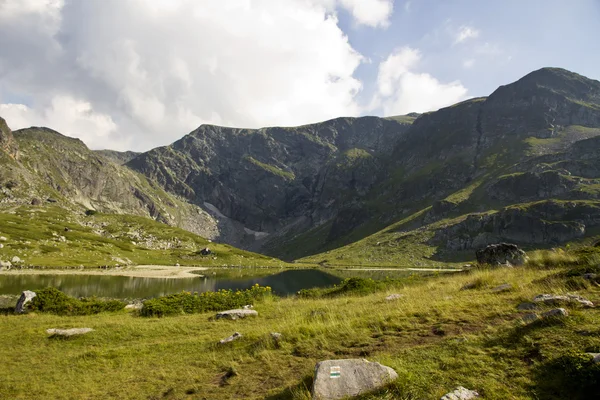 Montagne e laghi di montagna in Bulgaria — Foto Stock