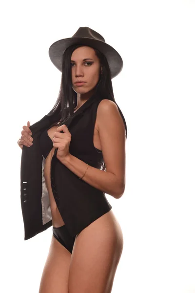 Женщина в черном белье и серой шляпе — стоковое фото