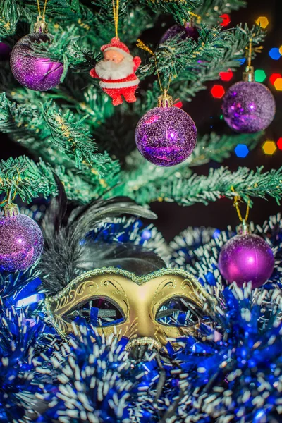 Máscara bolas de árvore de Natal Papai Noel — Fotografia de Stock