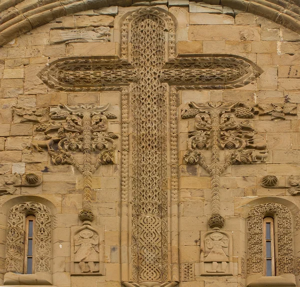 Architectural details of ancient cathedral — Stock Photo, Image