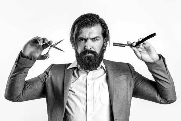 Barber scissors and straight razor, barber shop, suit. Vintage barber shop, shaving. Portrait bearded man. Vintage barbershop. Black and white — Φωτογραφία Αρχείου