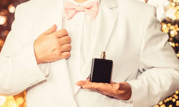 Rich man prefers expensive fragrance smell. Man scent perfume. Perfume or cologne bottle. Fashion cologne bottle. Fragrance smell — Stock Photo, Image