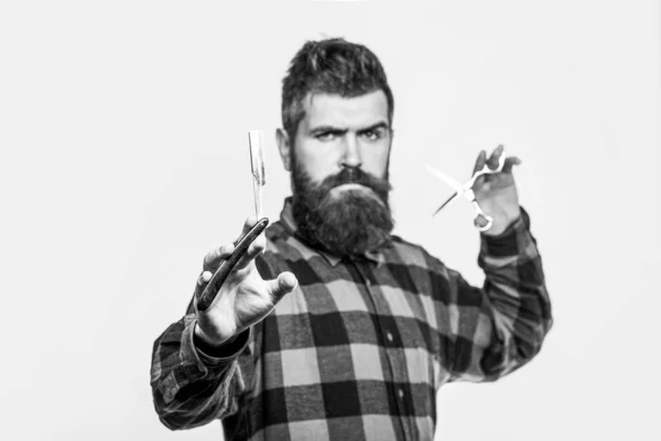 Beard man, bearded male. Portrait beard man. Barber scissors and straight razor, barber shop. Black and white — 스톡 사진