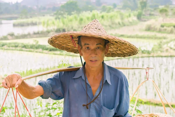 Agricultor chino — Foto de Stock