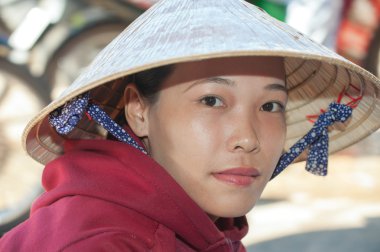 Vietnamca kız portresi