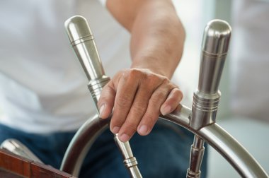 Tekerlek üzerinde el