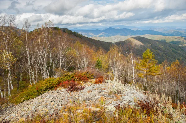 Foto-Berge namens 'sikhote-alin' — Stockfoto